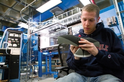 ECE專業留學抉擇 加州戴維斯與圣地亞哥分校計算機軟硬件技術開發方向深度對比